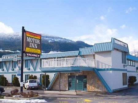Stoke Hotel Surestay Collection By Best Western Revelstoke Extérieur photo