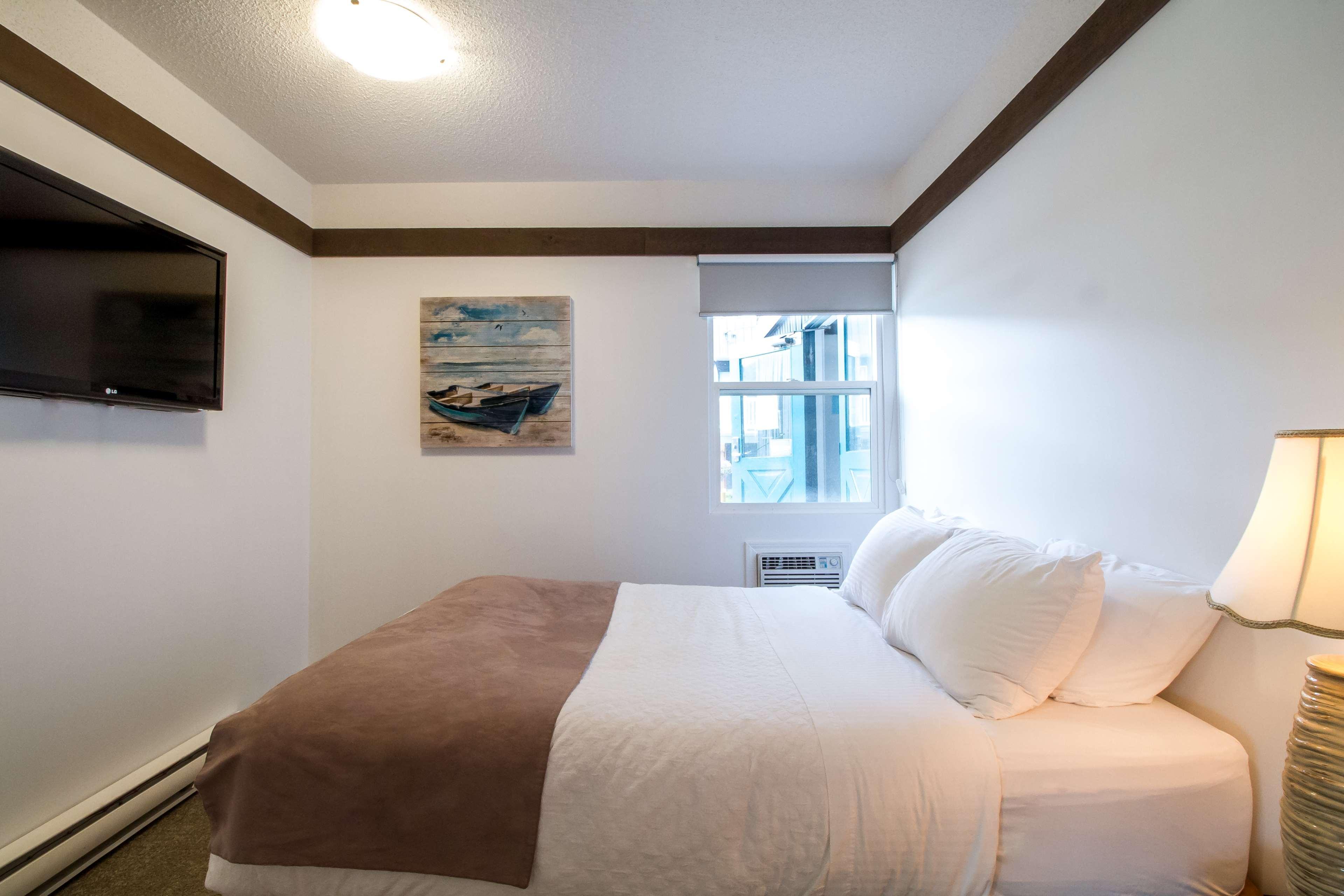 Stoke Hotel Surestay Collection By Best Western Revelstoke Extérieur photo