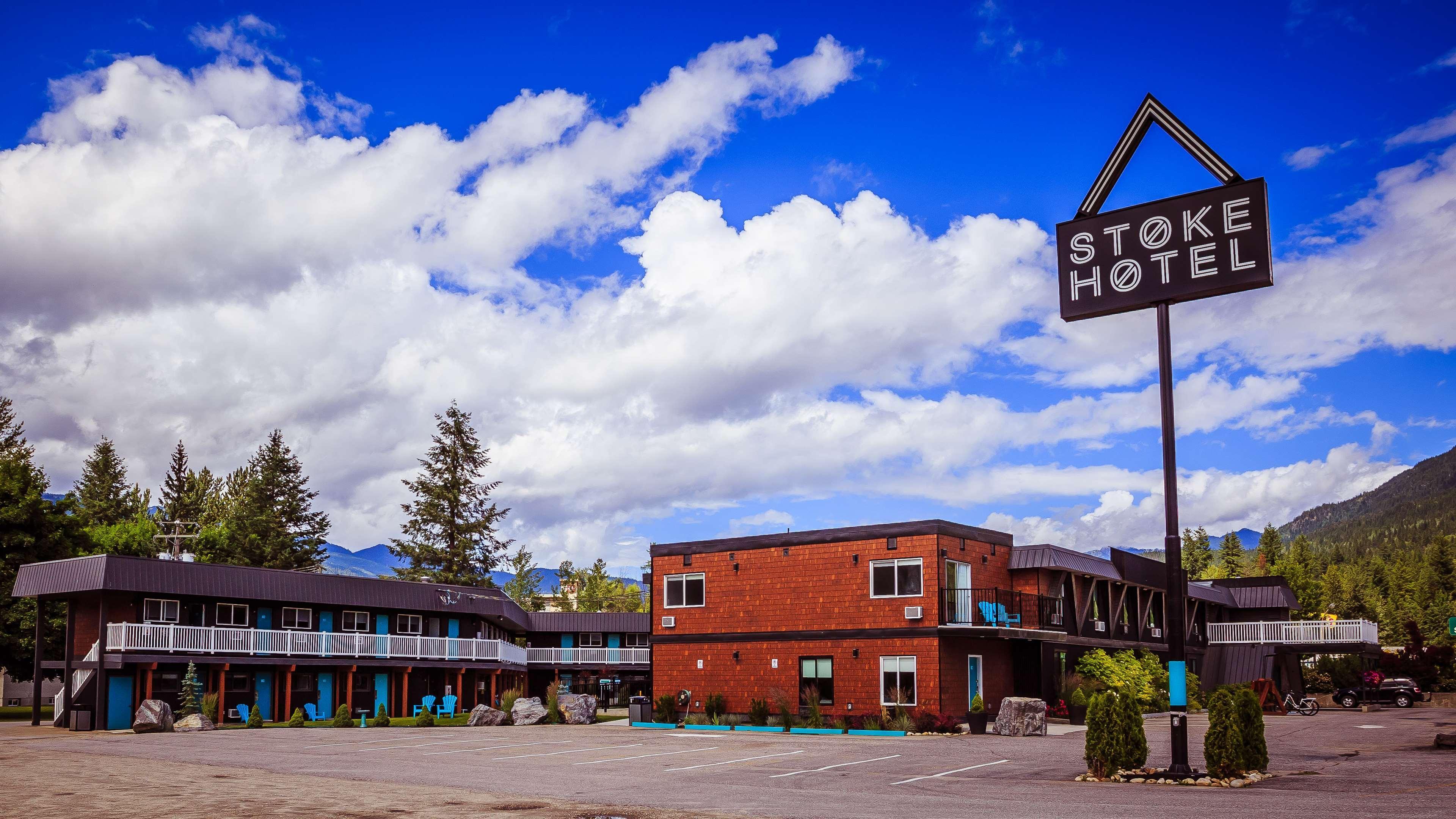 Stoke Hotel Surestay Collection By Best Western Revelstoke Extérieur photo