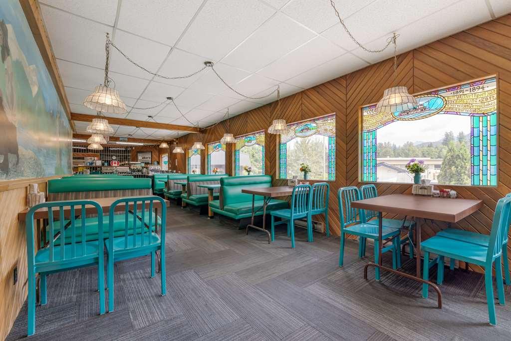 Stoke Hotel Surestay Collection By Best Western Revelstoke Restaurant photo