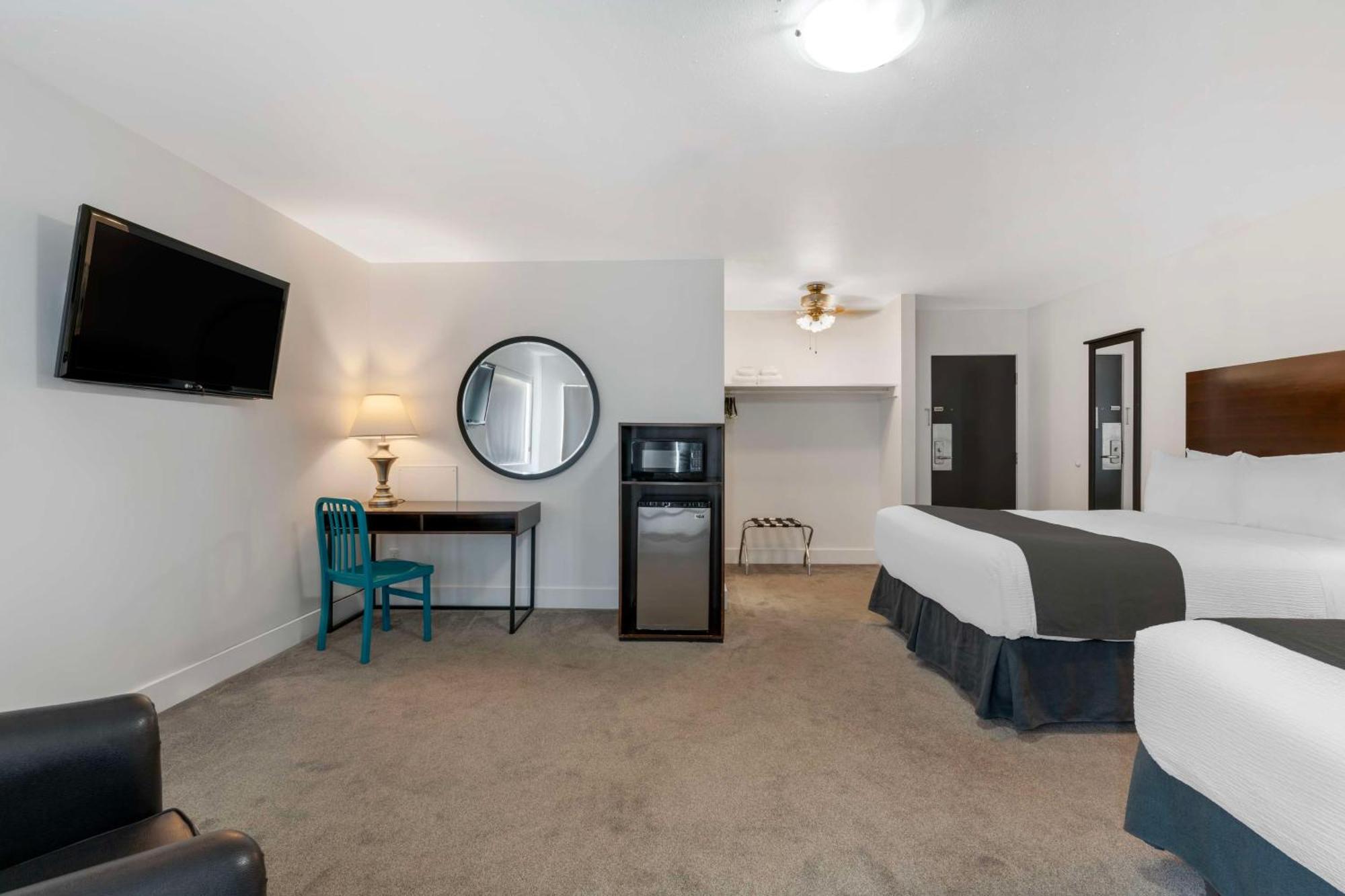 Stoke Hotel Surestay Collection By Best Western Revelstoke Extérieur photo