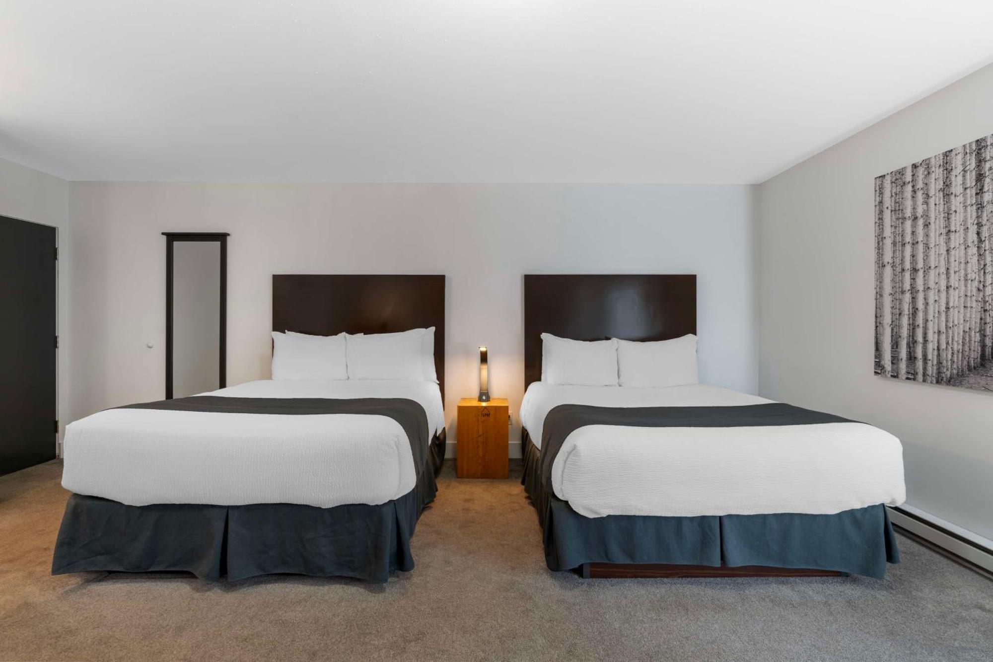 Stoke Hotel Surestay Collection By Best Western Revelstoke Extérieur photo