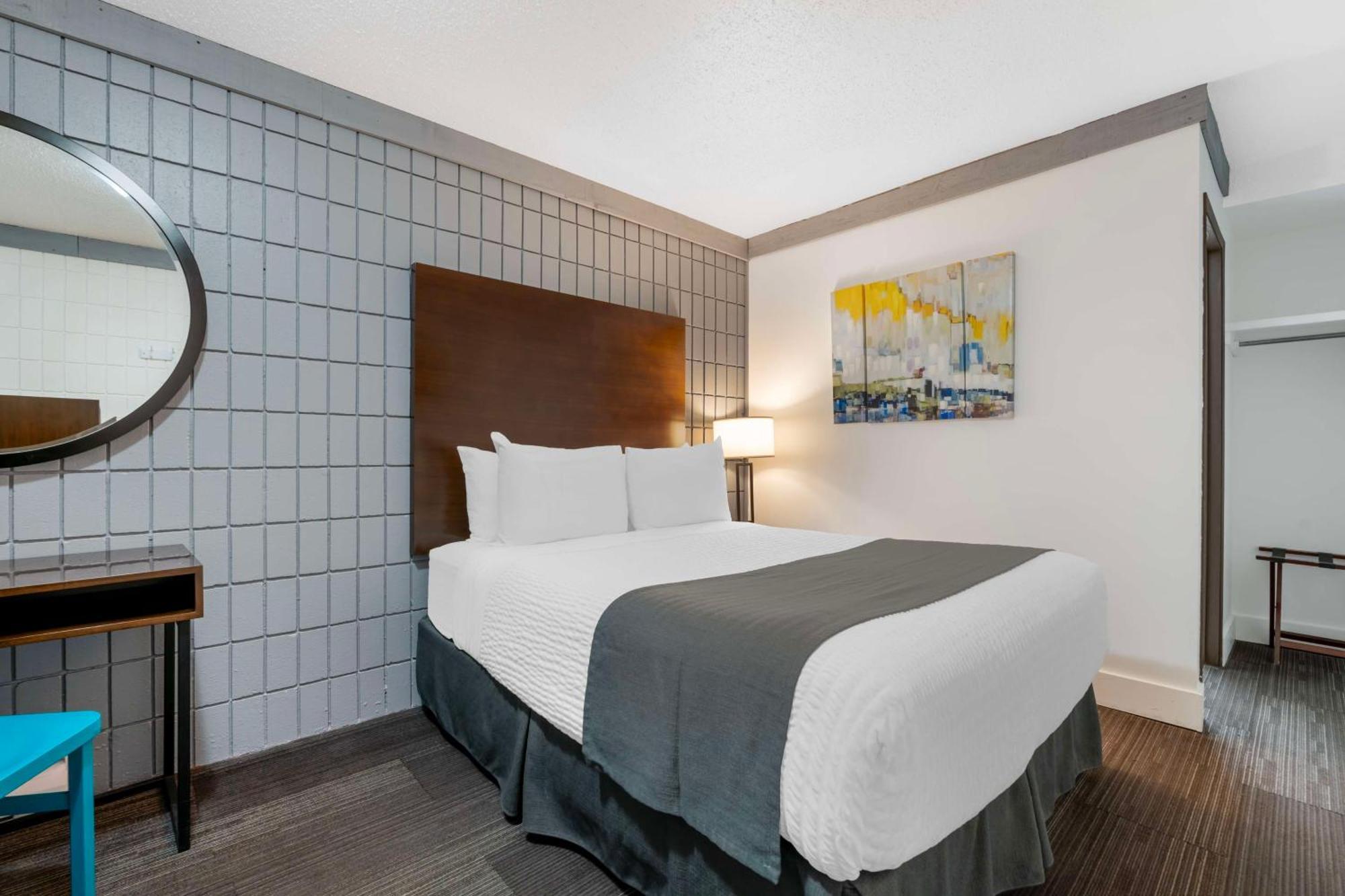 Stoke Hotel Surestay Collection By Best Western Revelstoke Extérieur photo