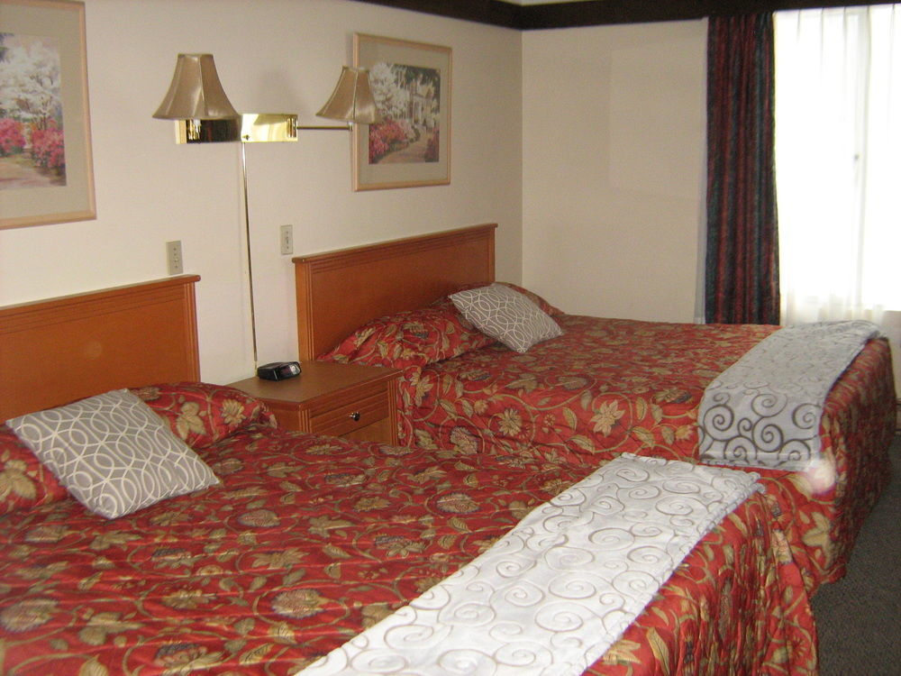 Stoke Hotel Surestay Collection By Best Western Revelstoke Extérieur photo